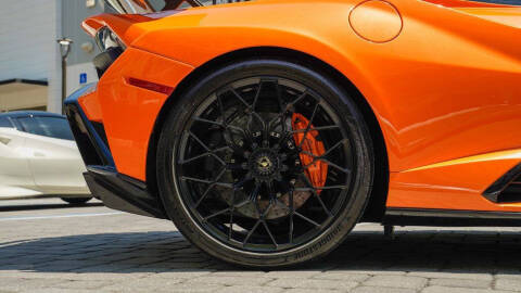 2022 Lamborghini Huracan STO