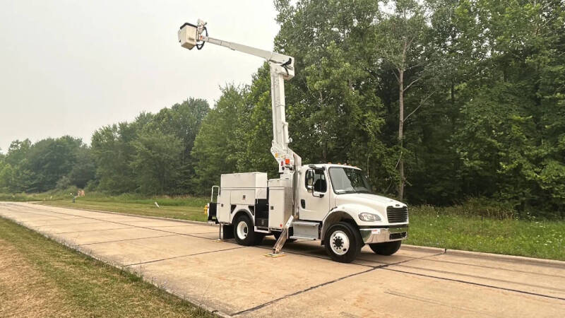 2020 Freightliner M2 106