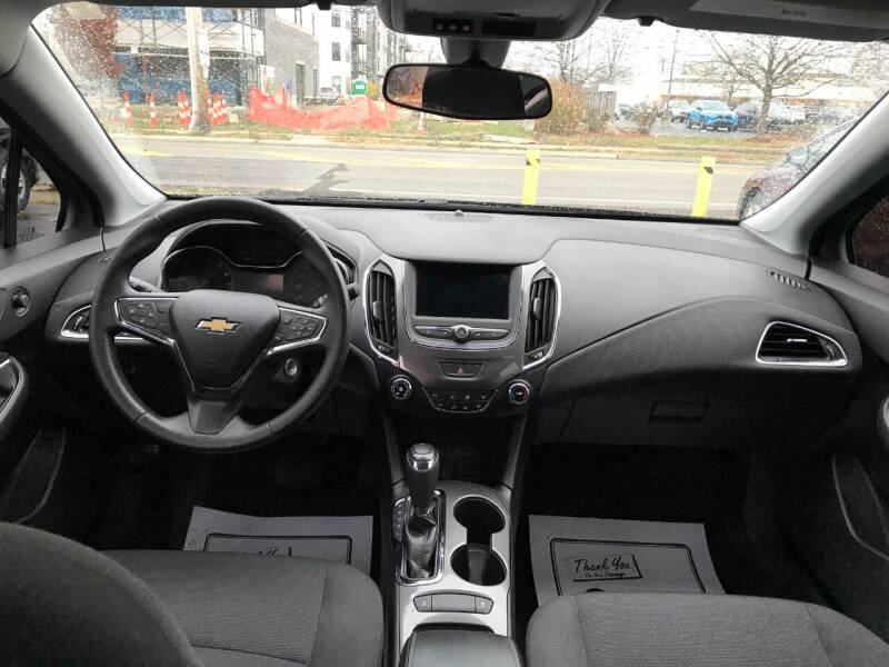 2019 Chevrolet Cruze LS