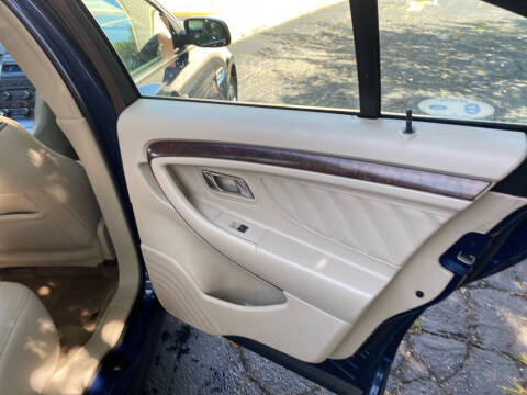 2012 Ford Taurus Limited