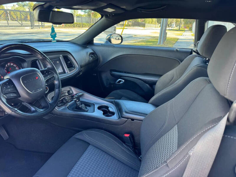 2023 Dodge Challenger SXT
