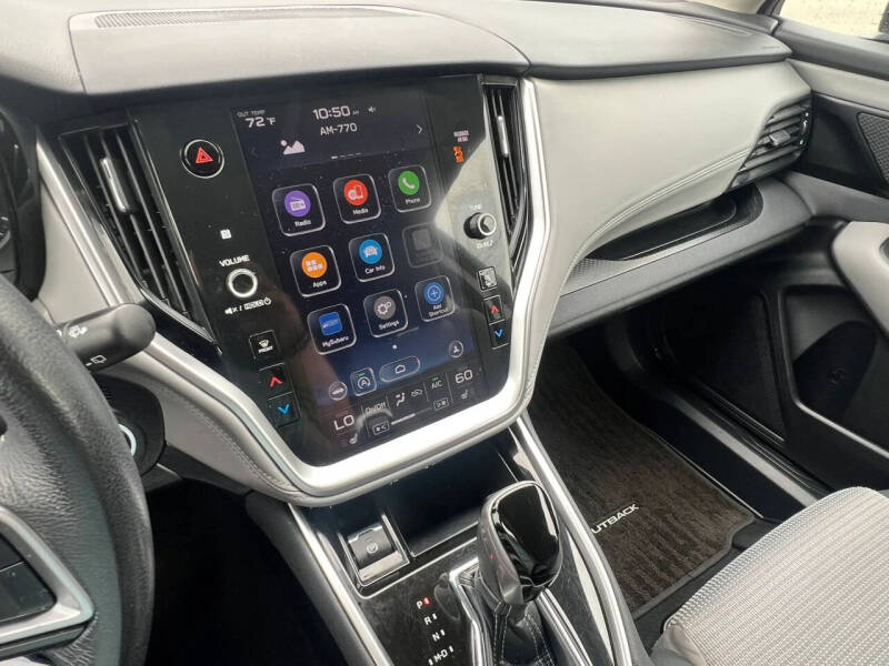 2022 Subaru Outback Premium
