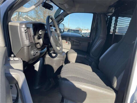 2024 Chevrolet Express 2500