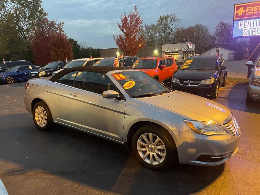 2014 Chrysler 200 for sale at Michael Johnson @ Allens Auto Sales Hopkinsville in Hopkinsville, KY