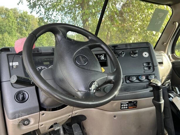 2014 Freightliner Cascadia