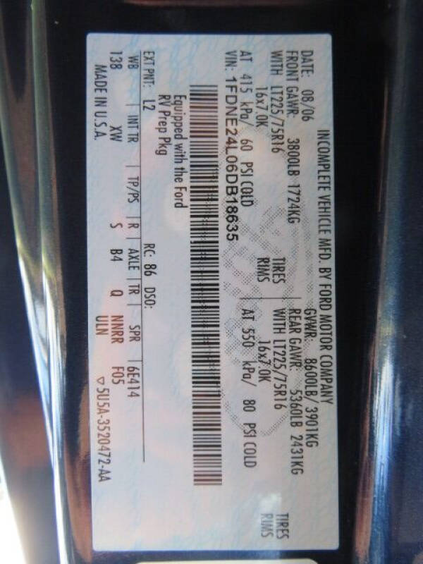 2006 Ford E-Series E-250 SD