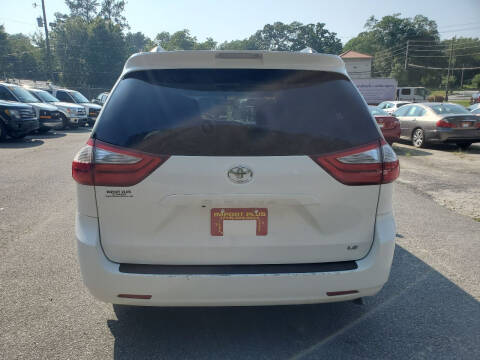 2015 Toyota Sienna LE 8-Passenger