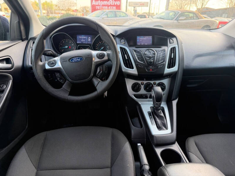 2012 Ford Focus SE