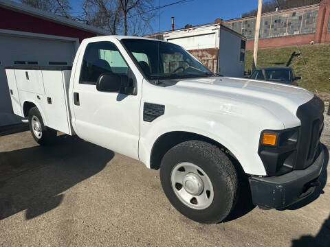 2008 Ford F-250 Super Duty for sale at SAVORS AUTO CONNECTION LLC in East Liverpool OH