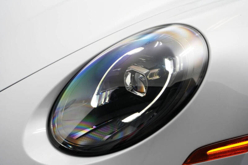 2025 Porsche 911 Carrera