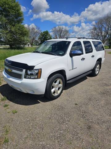 2007 Chevrolet Suburban for sale at D & T AUTO INC in Columbus MN