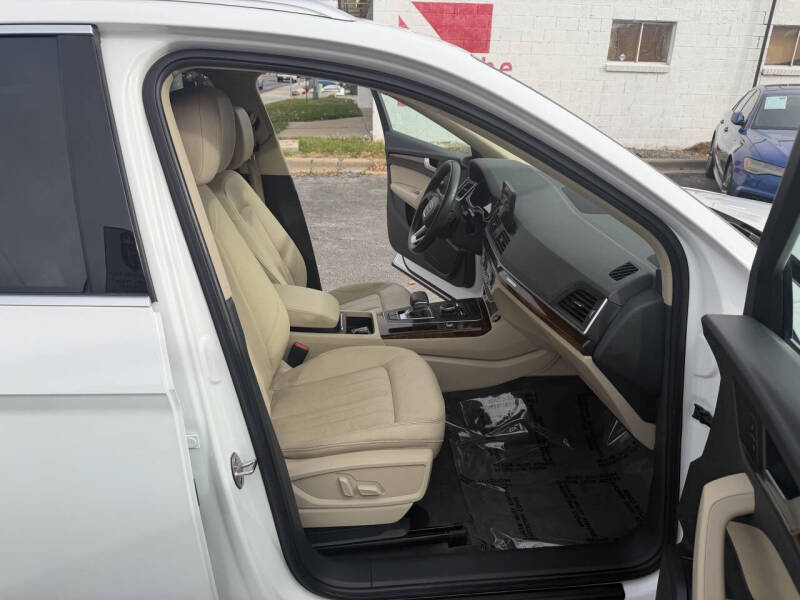 2018 Audi Q5 2.0T quattro Premium Plus