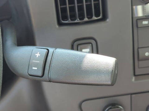 2025 Chevrolet Express 2500