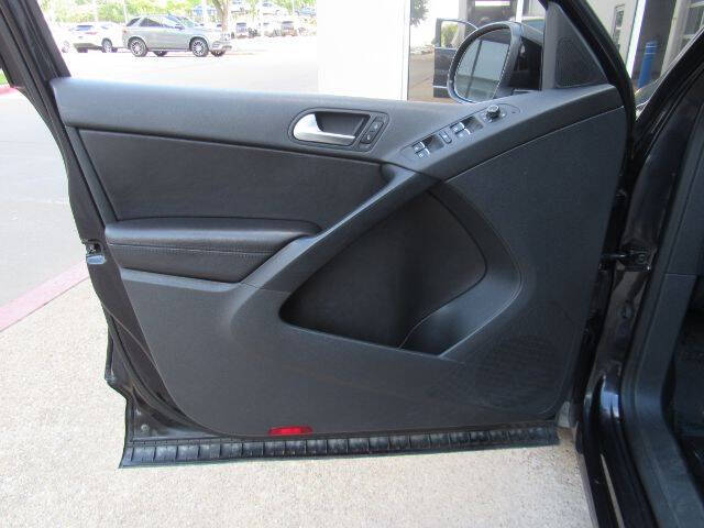 2017 Volkswagen Tiguan 2.0T Wolfsburg Edition