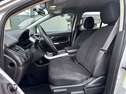 2013 Ford Edge SE