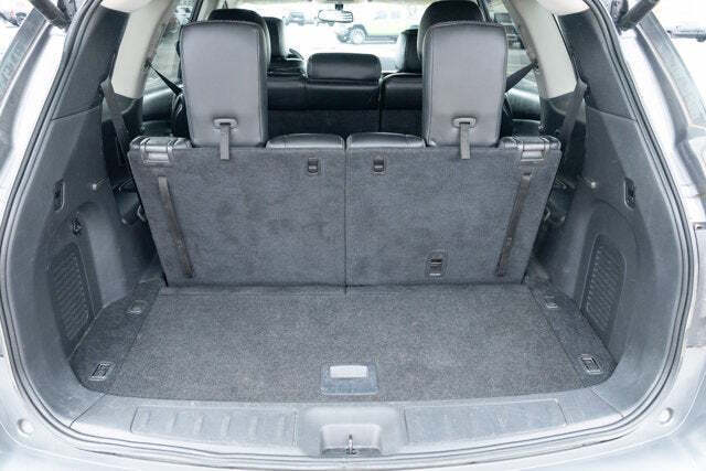 2017 Nissan Pathfinder SL