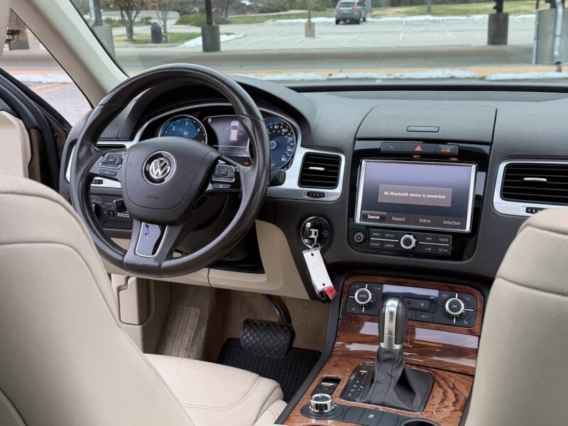 2012 Volkswagen Touareg TDI Sport