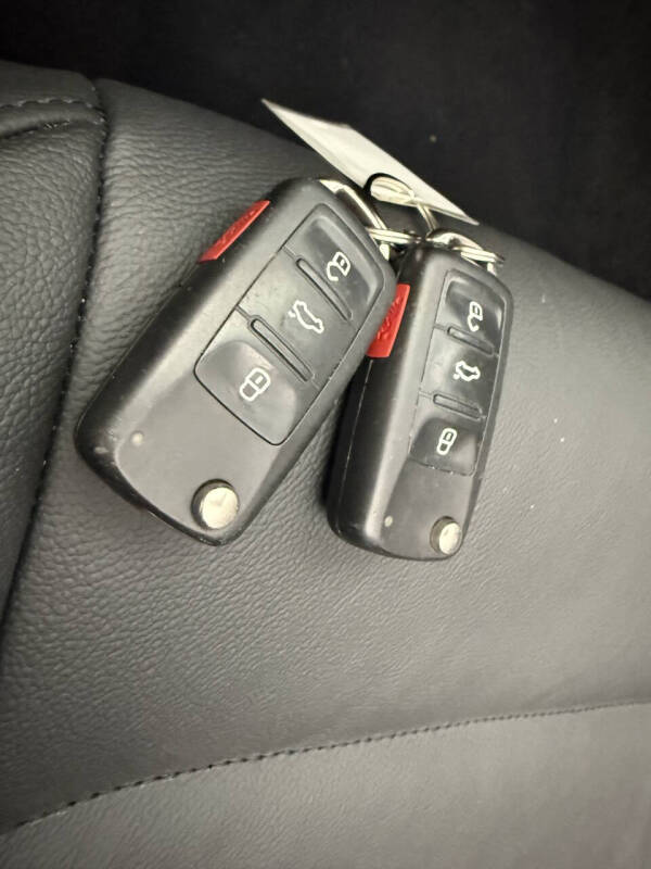 2012 Volkswagen Eos Executive SULEV