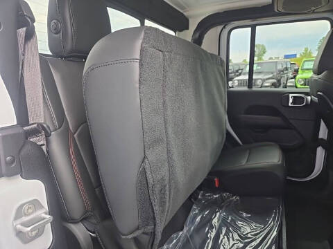 2026 Jeep Gladiator Shadow Ops