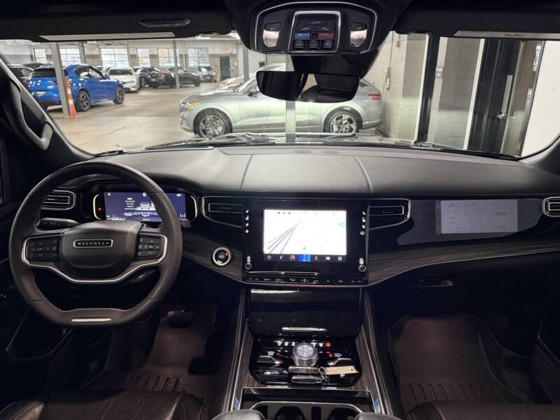 2022 Jeep Wagoneer Series III