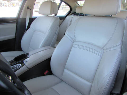 2015 BMW 5 Series 528i