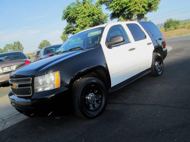 2014 Chevrolet Tahoe null photo 2