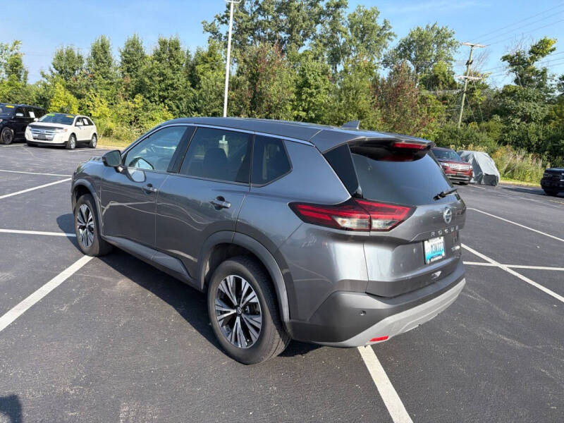2021 Nissan Rogue SV