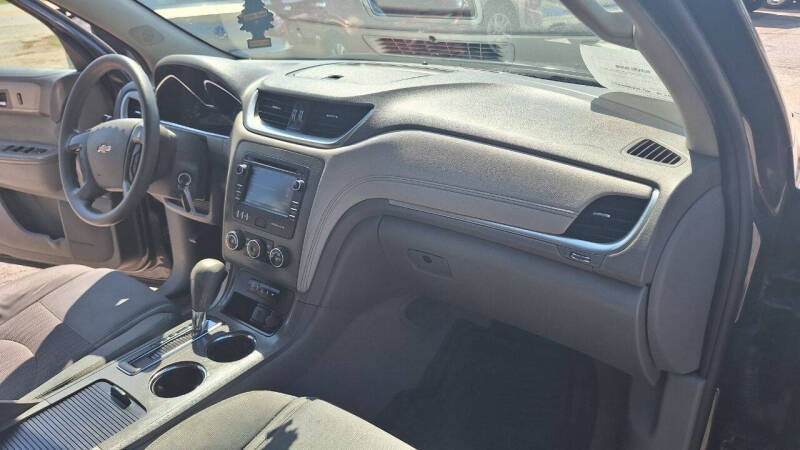 2017 Chevrolet Traverse LS