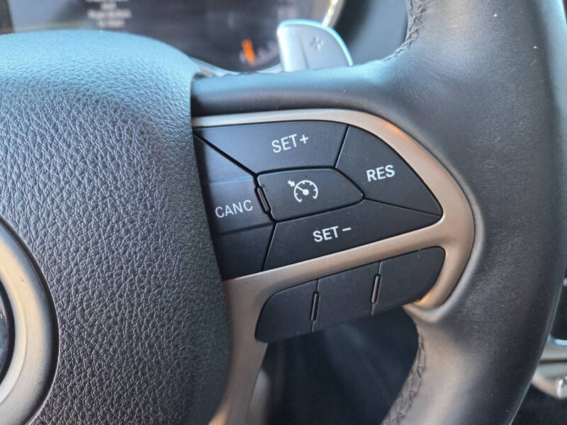 2017 Jeep Grand Cherokee Laredo