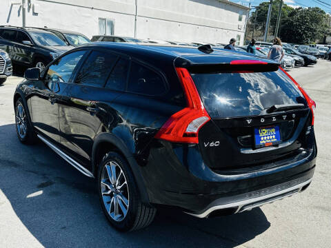 2015 Volvo V60 Cross Country T5