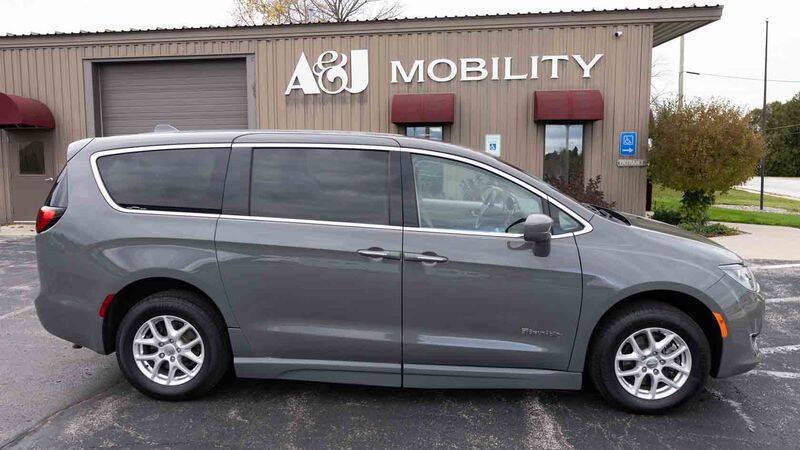 2020 Chrysler Pacifica Touring
