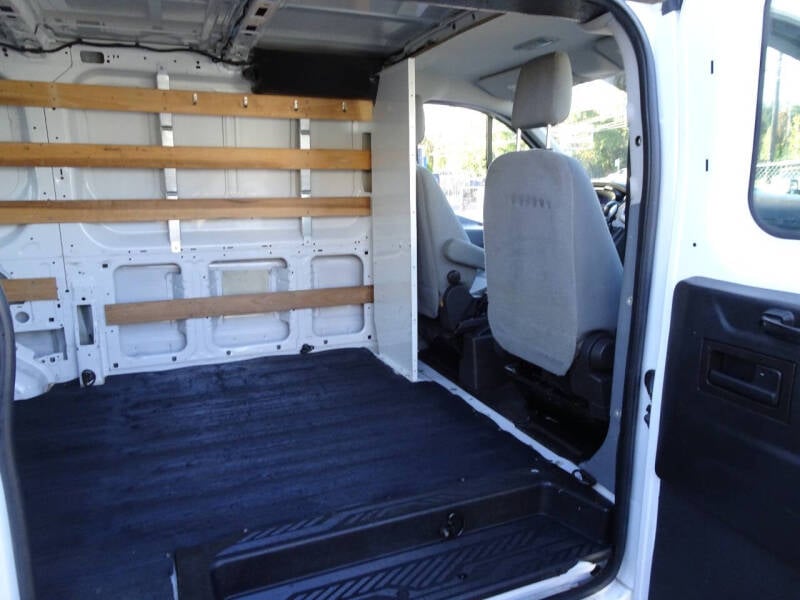 2015 Ford Transit Base photo 19