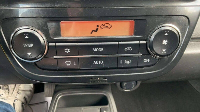 2022 Mitsubishi Mirage ES