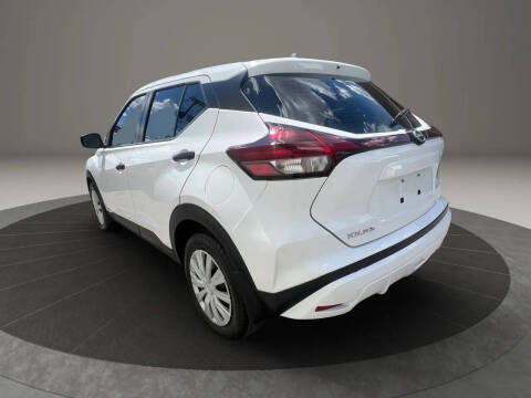 2023 Nissan Kicks S