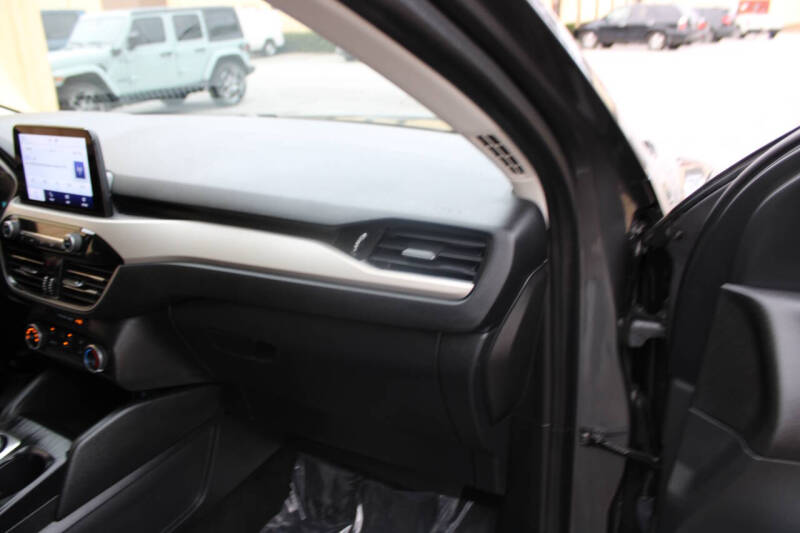 2021 Ford Escape SE