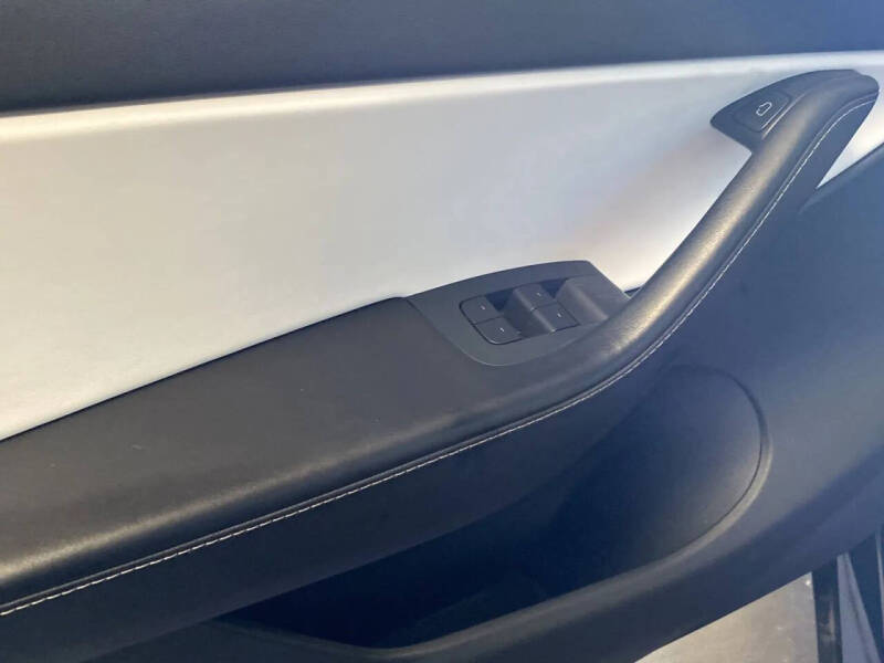 2021 Tesla Model Y Standard Range