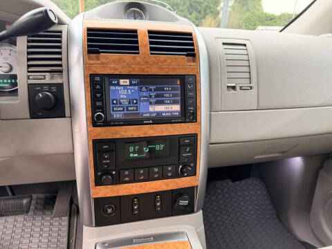 2008 Chrysler Aspen Limited