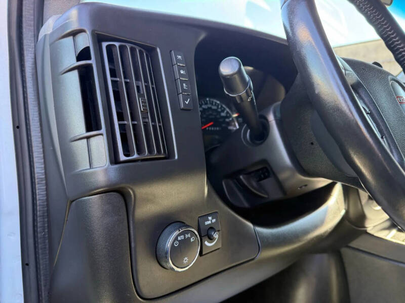 2022 GMC Savana 2500