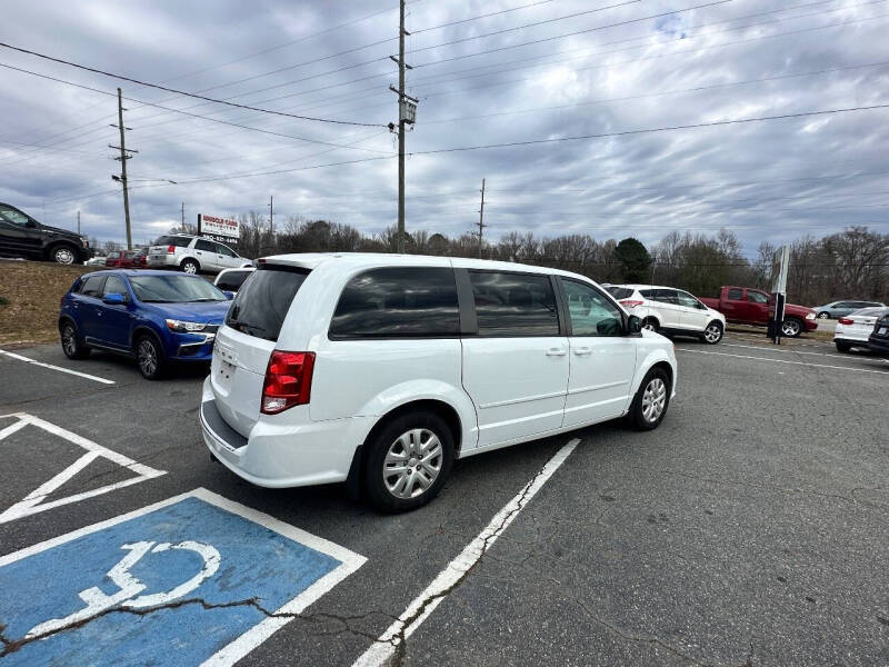 2017 Dodge Grand Caravan SE