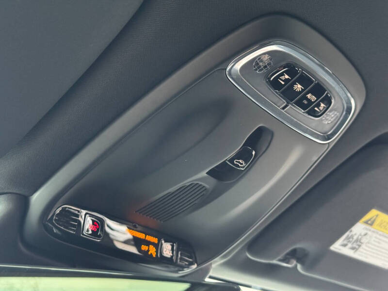 2019 Volvo XC60 T5 R-Design