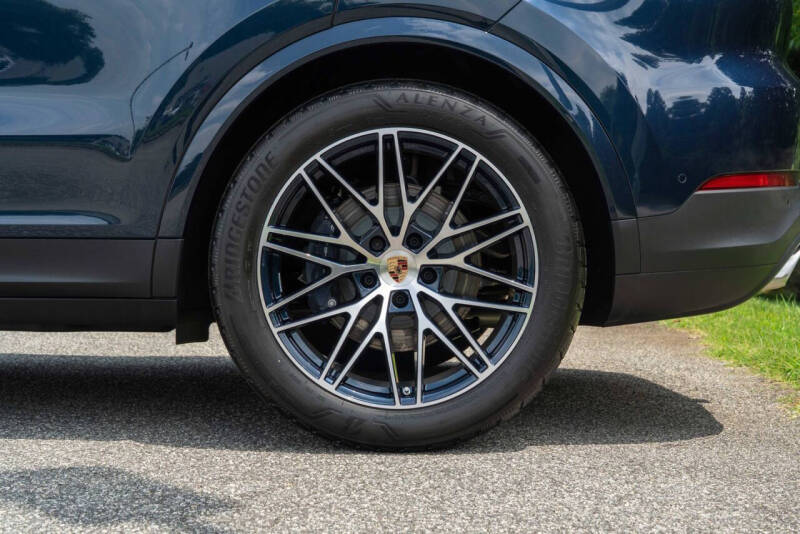 2025 Porsche Cayenne Coupe