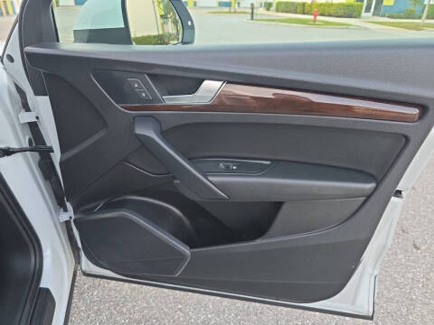 2019 Audi Q5 quattro Premium 45 TFSI