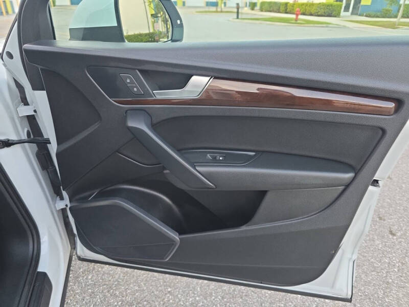 2019 Audi Q5 quattro Premium 45 TFSI