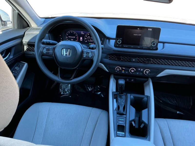 2025 Honda Accord LX