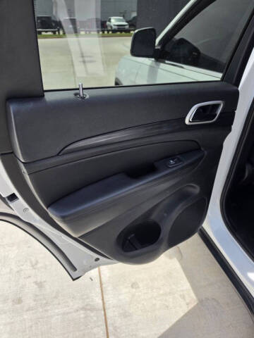 2021 Jeep Grand Cherokee Laredo E