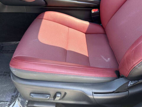 2023 Lexus IS 300