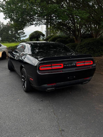 2019 Dodge Challenger SXT