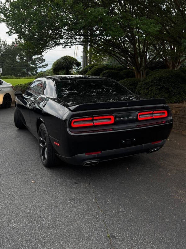 2019 Dodge Challenger SXT