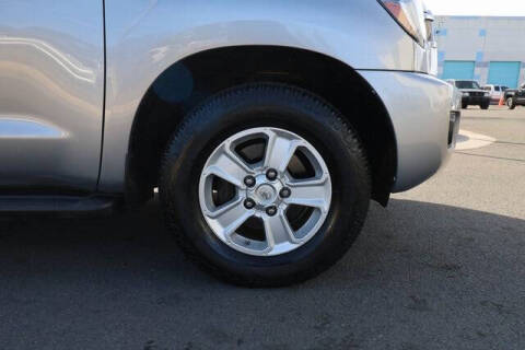 2018 Toyota Sequoia SR5