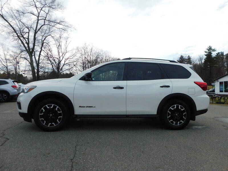 2020 Nissan Pathfinder SL